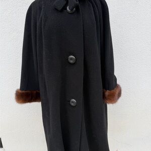 Vintage 50’s Black wool coat with Mink